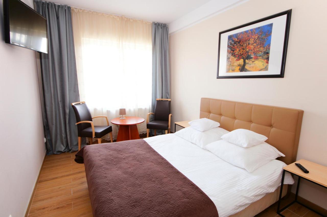 Koral Hotell Chłapowo Eksteriør bilde