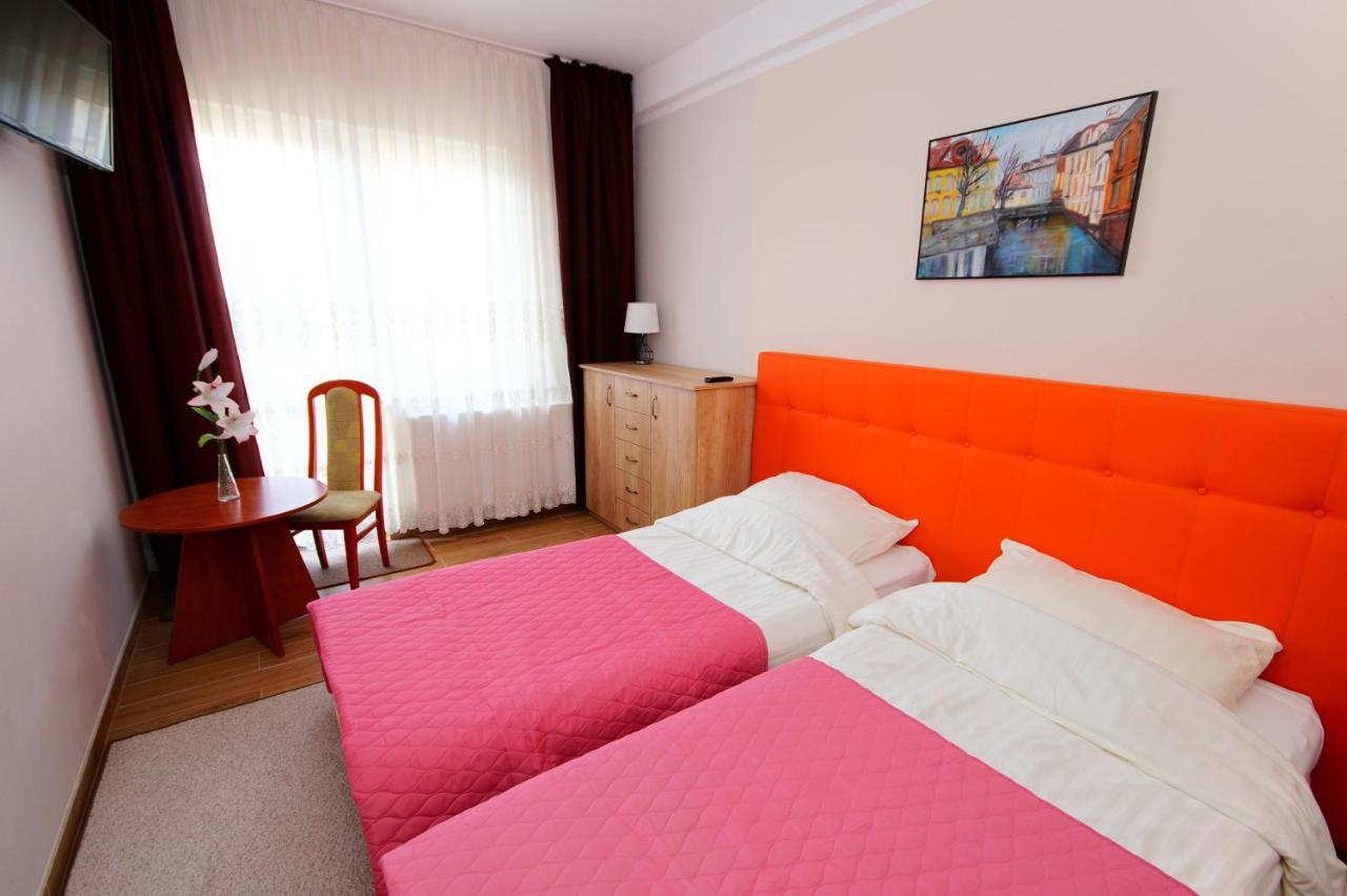 Koral Hotell Chłapowo Eksteriør bilde